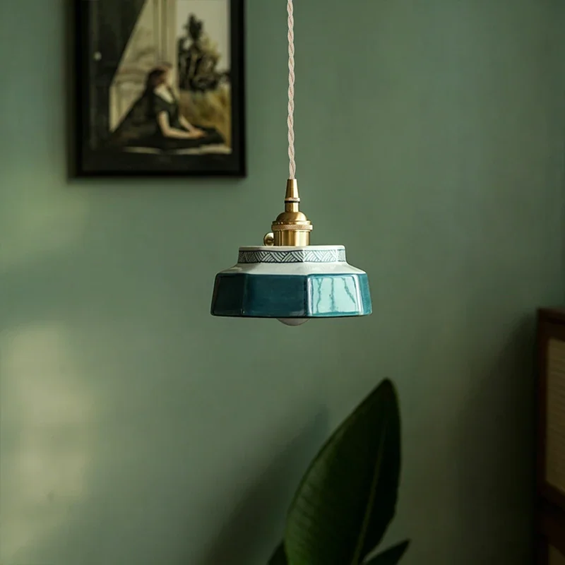 Pendente de Cerâmica Casale: Charme Retrô para Iluminar seu Espaço