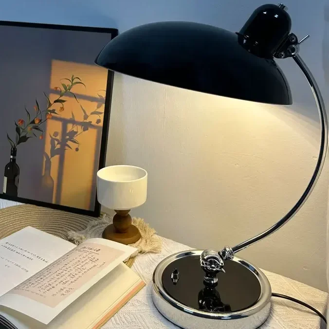 Luminária de Mesa Design Escandinavo E27