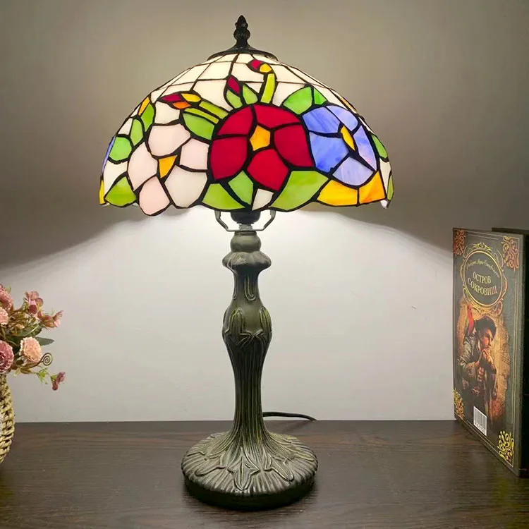 Abajur de Mesa Tiffany Floral — Vitral Artesanal