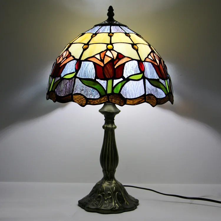 Abajur de Mesa Tiffany 12" Tulipas — Vitral Artesanal