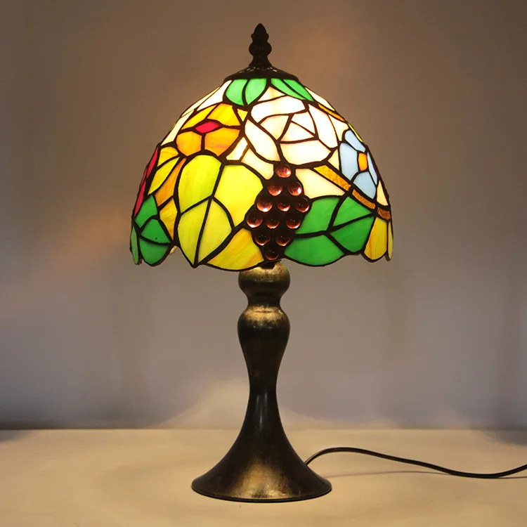 Abajur de Mesa Tiffany 15" Uvas — Vitral Artesanal