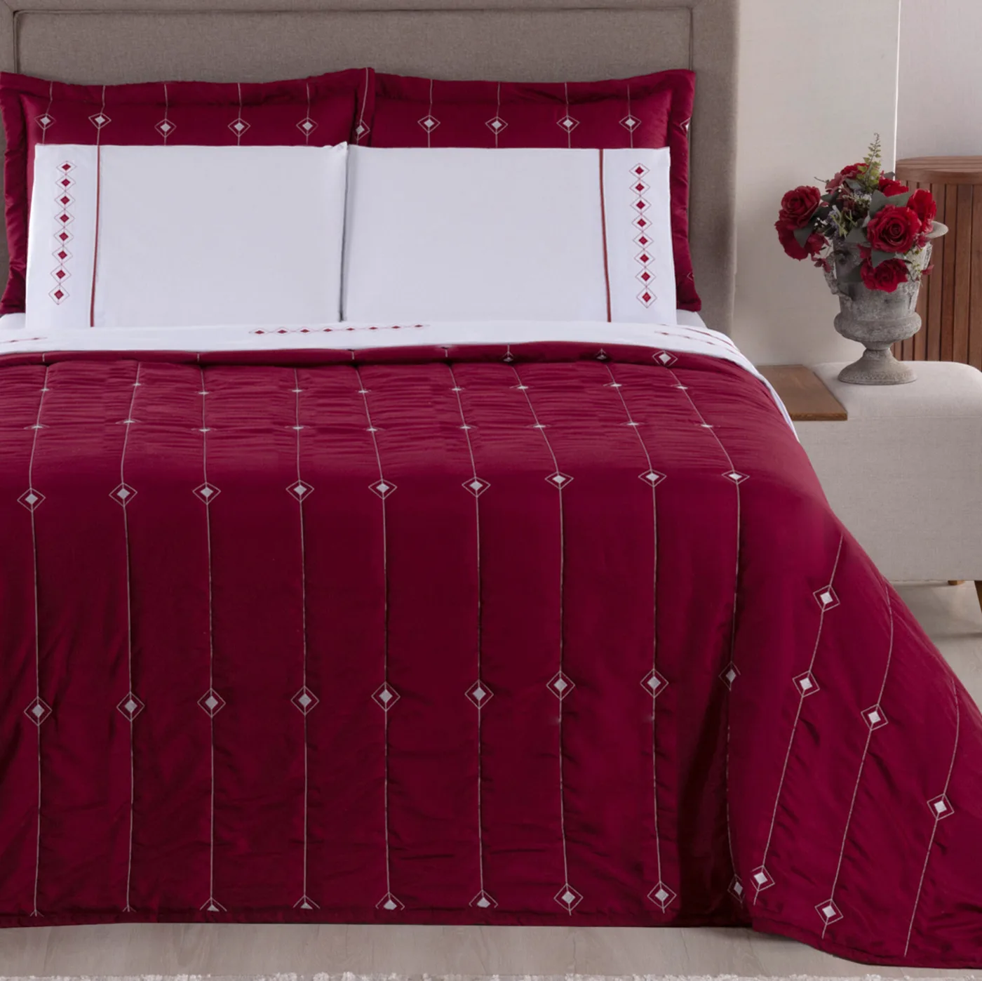 Cobre Leito King Bordado 200 Fios | 3 Peças com Textura
