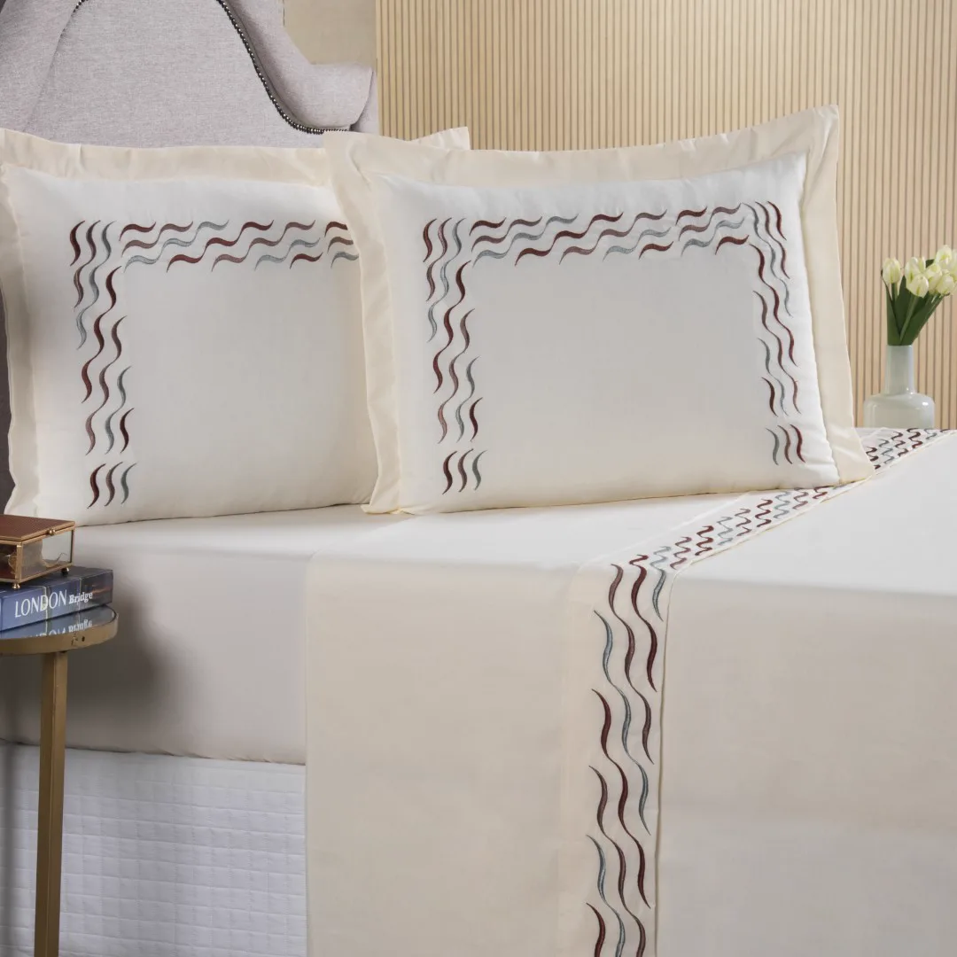Jogo de Cama Queen Bordado Elegante 4 Peças - 100% Algodão