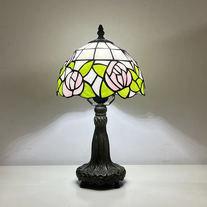 Abajur de Mesa Tiffany 8" Floral — Vitral Artesanal
