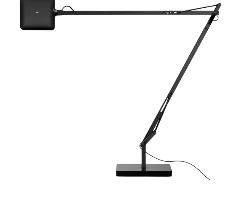 Luminária de Mesa Articulada Foco Ajustável LED