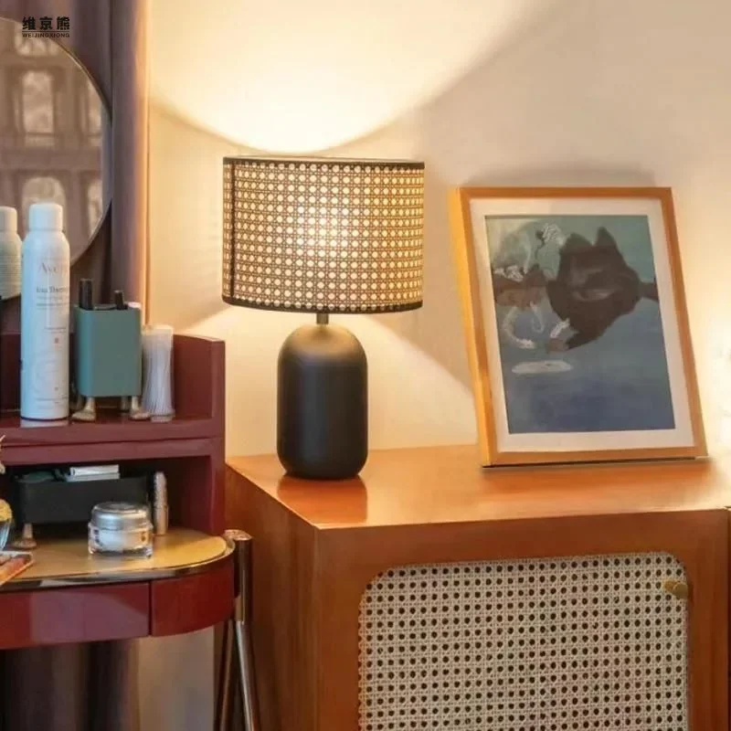 Abajur Vime Preto de Mesa com Estilo Japonês Vintage