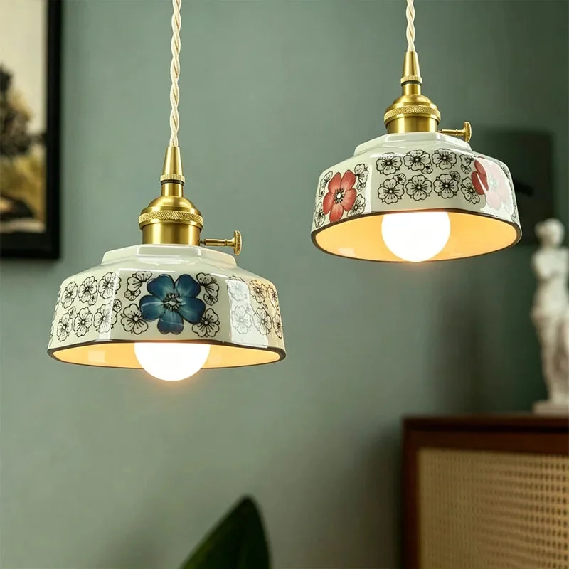 Pendente de Cerâmica Floral – Charme e Elegância para sua Casa