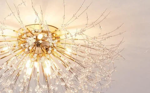 Lustre LED Dente de Leão - Design Sofisticado com Cristais Dourados