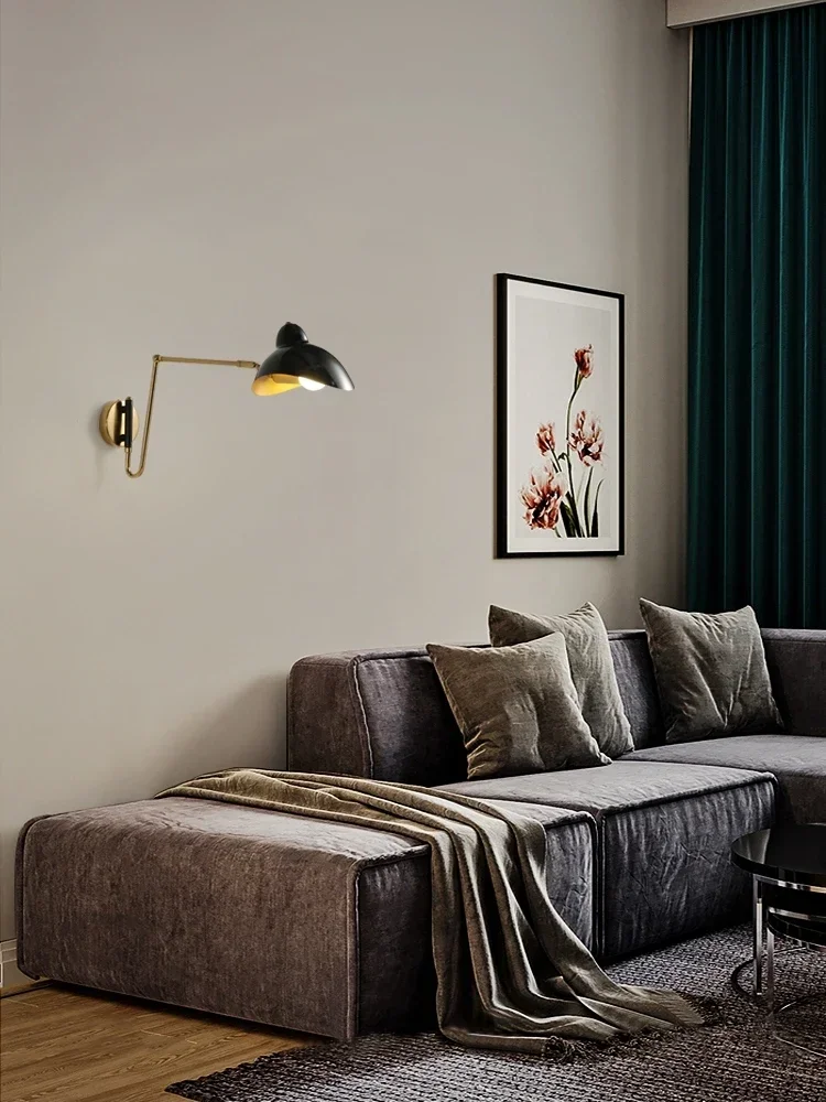 Arandela de Parede Articulável Lindy - Design Versátil e Elegante