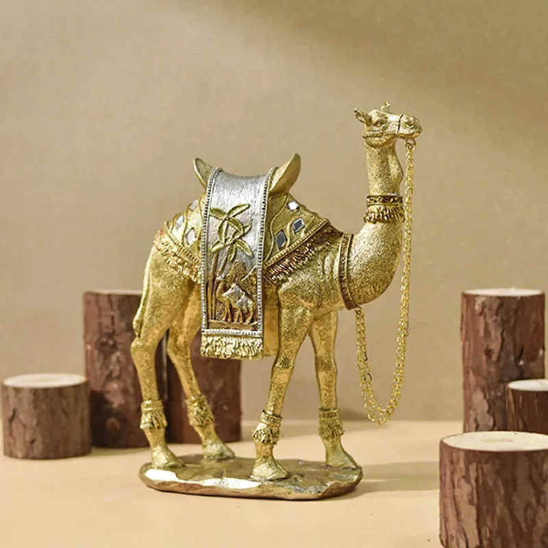 Escultura Decorativa Camelo Dourado: Luxo e Elegância para Seu Lar