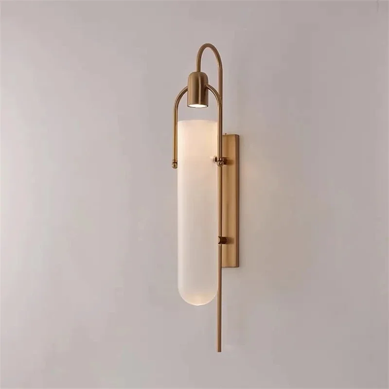 Arandela de Parede Decorativa Tubo de Vidro e Metal Vittoria