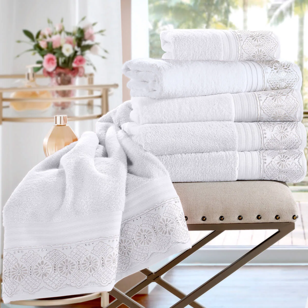 Toalha de Banho Gigante 81x150cm Algodão Egípcio 500g/m² com Renda Roma