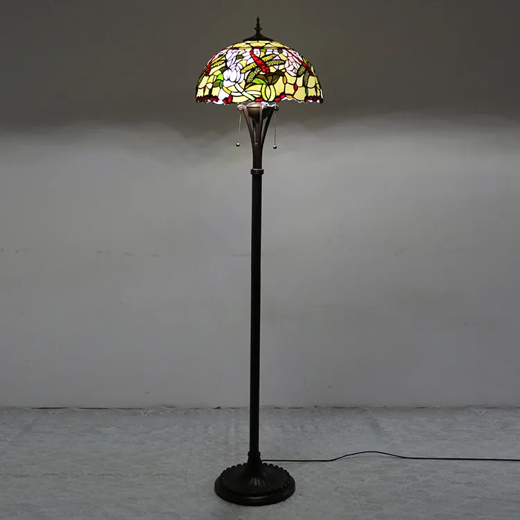 Abajur de Chão Tiffany 16" Libélula — Vitral Artesanal
