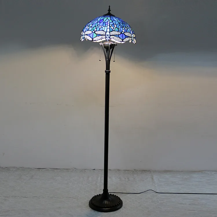 Abajur de Chão Tiffany 16" Libélula — Vitral Artesanal