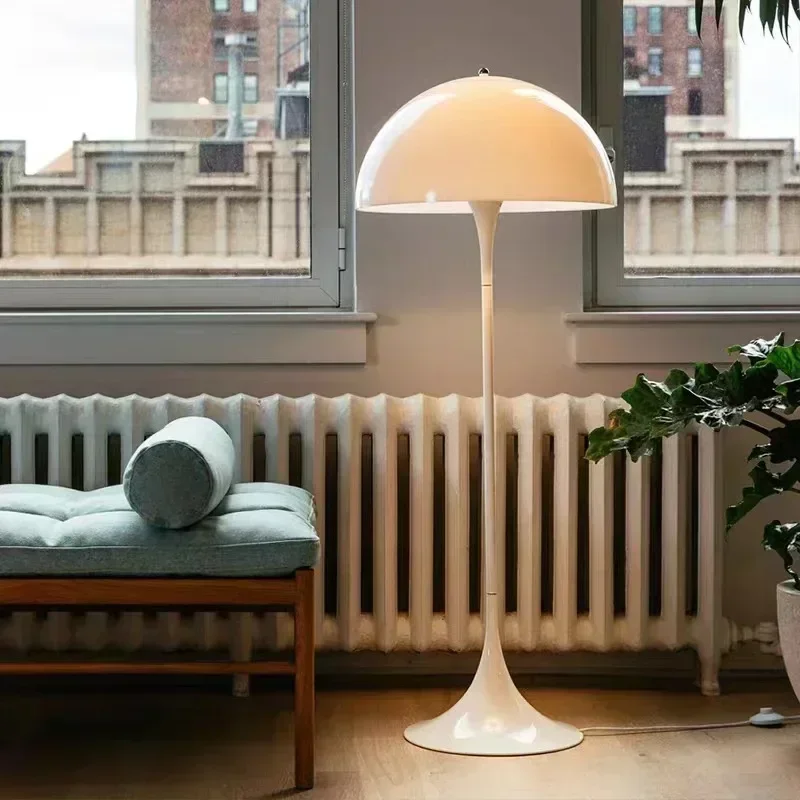 Luminária de Piso Cogumelo Design Escandinavo Branco