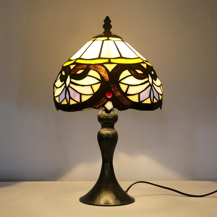 Abajur de Mesa Tiffany 15" Rosas — Vitral Artesanal
