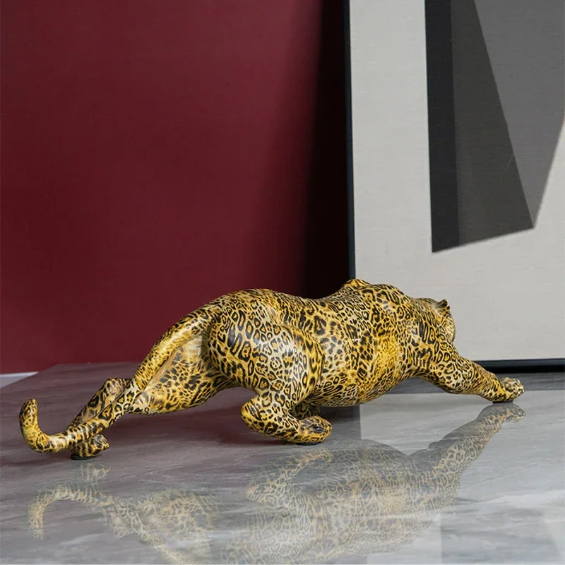 Escultura Decorativa Leopardo Elegante em Resina - Estilo Moderno
