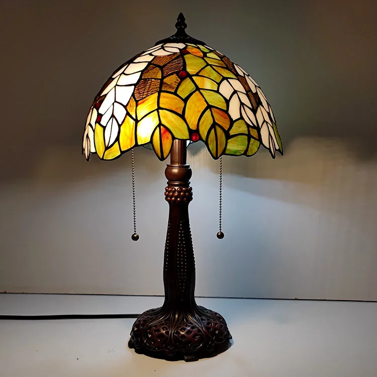 Abajur de Mesa Tiffany 22" Folhagens — Vitral Artesanal