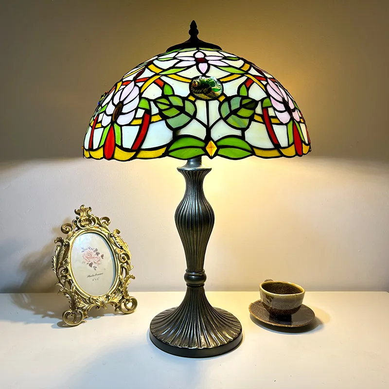 Abajur de Mesa Tiffany 16" Vitral Clássico — Vitral Artesanal