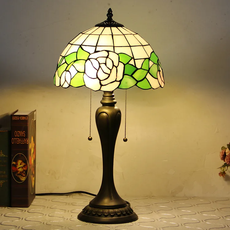 Abajur de Mesa Tiffany 12" Floral — Vitral Artesanal