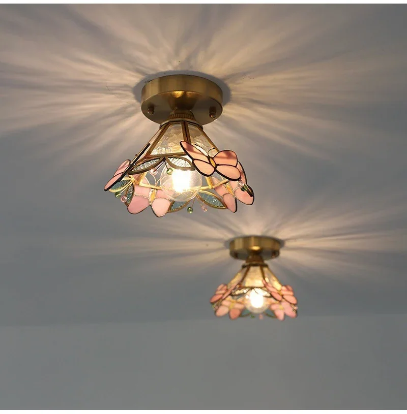 Pendente Tiffany Vitral Borboleta Artesanal - Toque de Cor e Serinidade