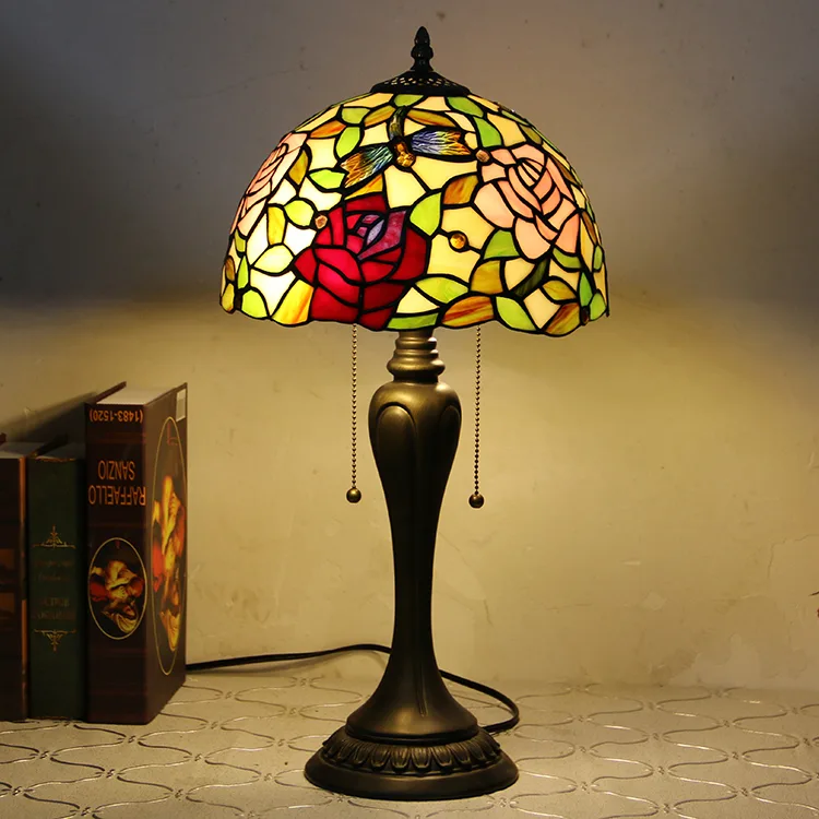 Abajur de Mesa Tiffany 12" Floral — Vitral Artesanal