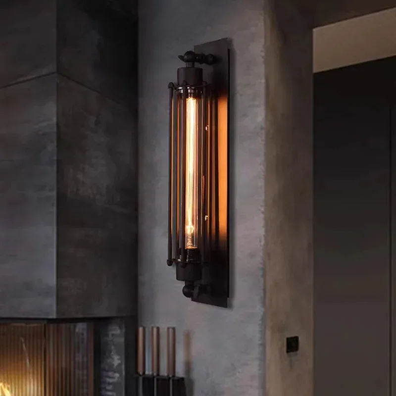 Arandela vintage industrial Soho com grade e lâmpada E27 inclusa