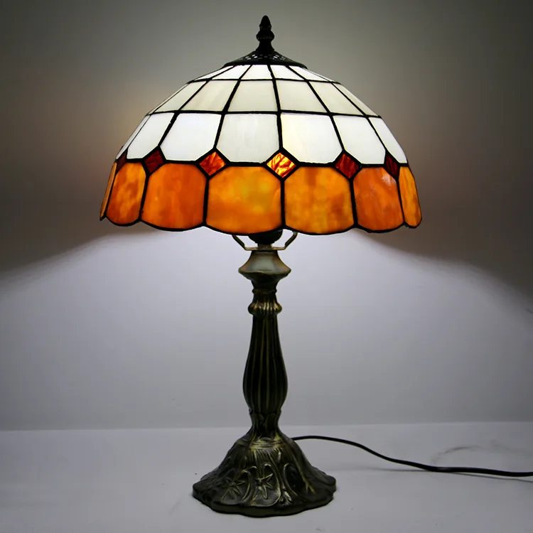 Abajur de Mesa Tiffany 12" Vitral Clássico — Vitral Artesanal