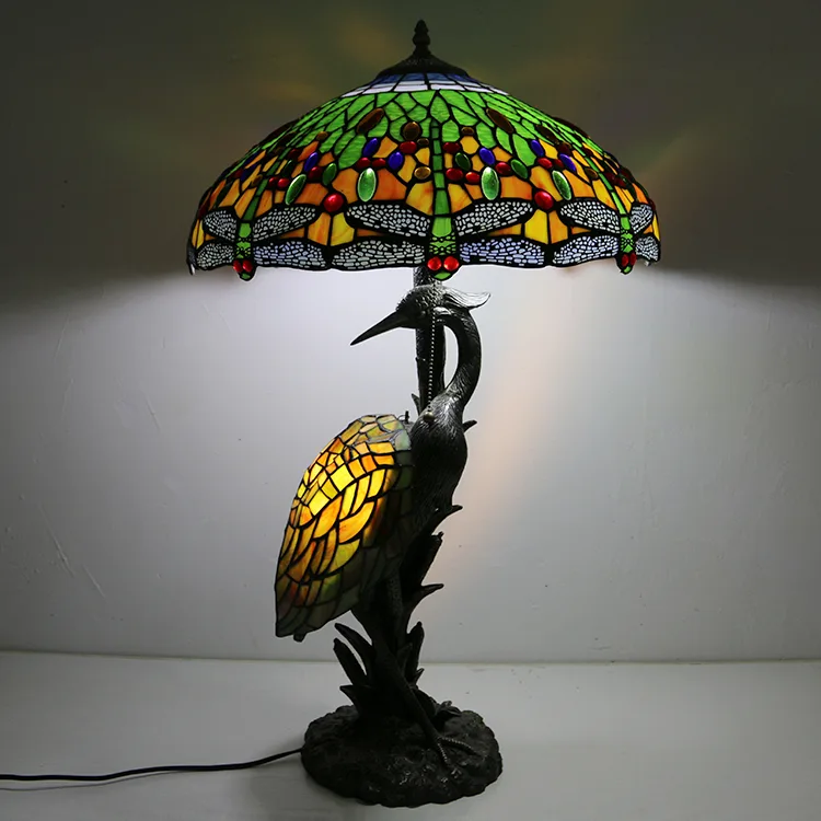 Abajur de Mesa Tiffany 18" Libélula — Vitral Artesanal