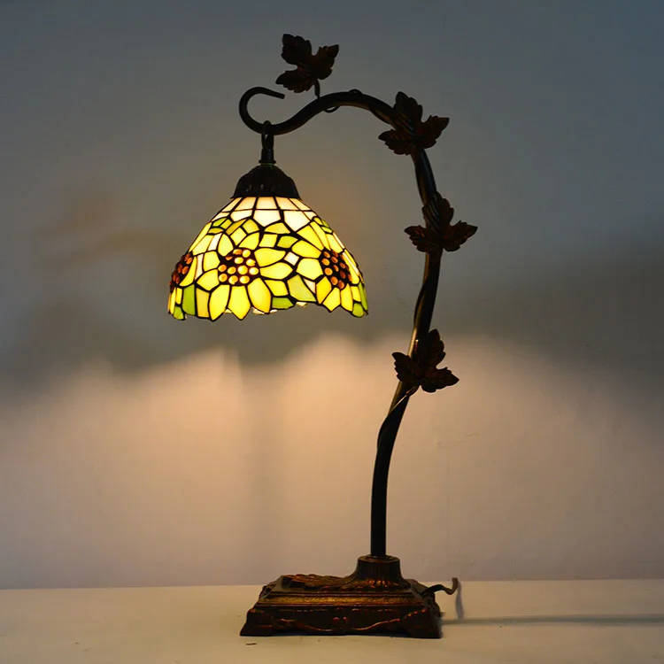 Abajur de Mesa Tiffany Girassol — Vitral Artesanal