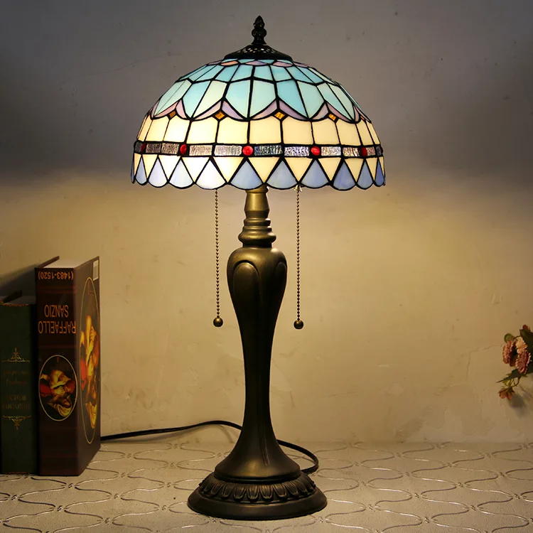 Abajur de Mesa Tiffany 12" Vitral Clássico — Vitral Artesanal