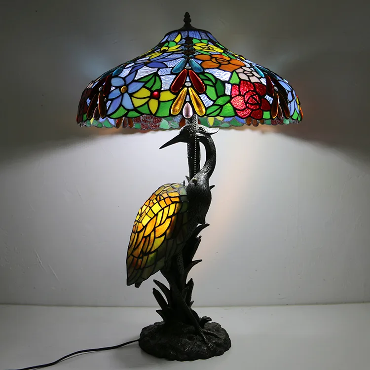Abajur de Mesa Tiffany 18" Pássaros — Vitral Artesanal