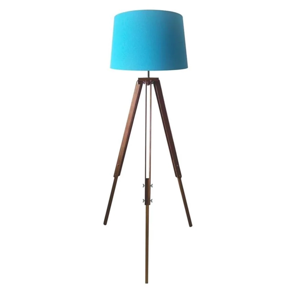Luminária de Chão Elegante com Tripé Moderno