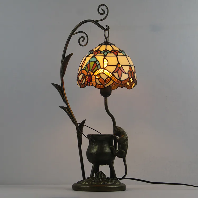 Abajur de Mesa Tiffany Barroco — Vitral Artesanal