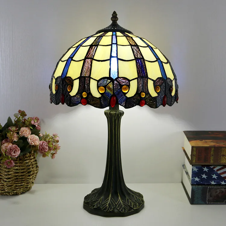 Abajur de Mesa Tiffany 12" Vitral Clássico — Vitral Artesanal