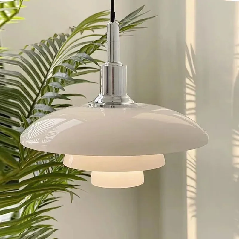 Pendente Linari: Elegância e Luz Difusa para Seu Ambiente