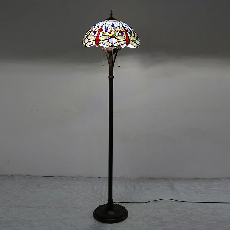 Abajur de Chão Tiffany 63" Libélula — Vitral Artesanal