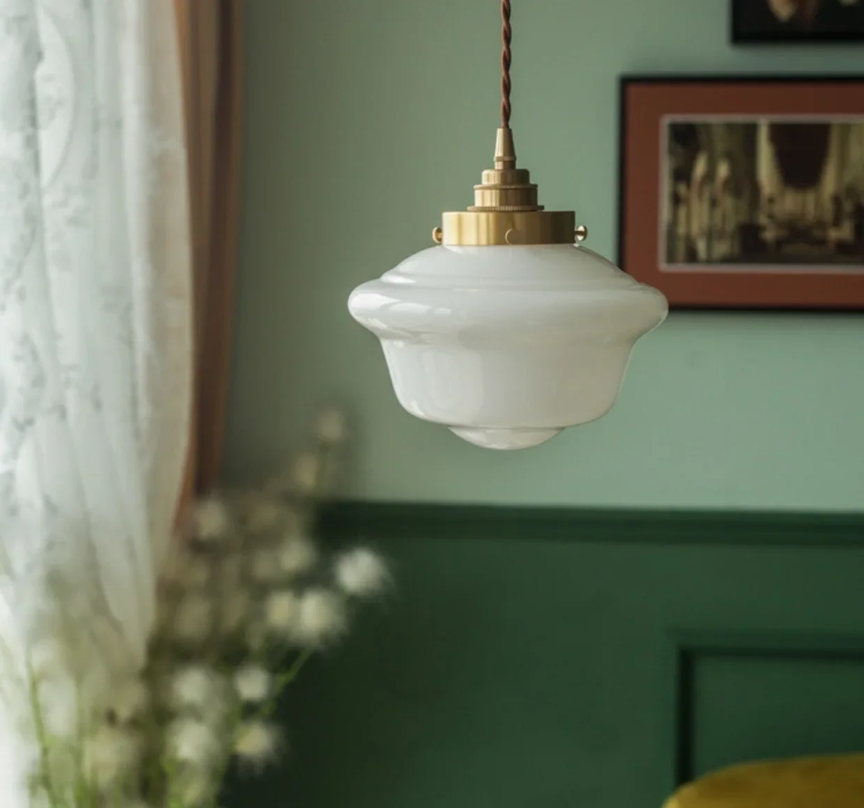 Pendente Amélie de Vidro e Dourado com Estilo Vintage