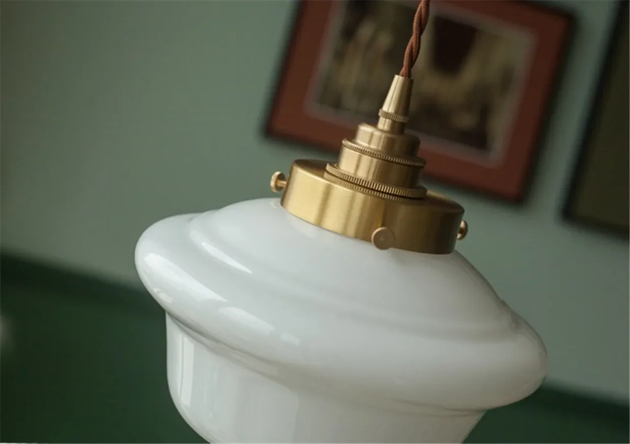 Pendente Amélie de Vidro e Dourado com Estilo Vintage