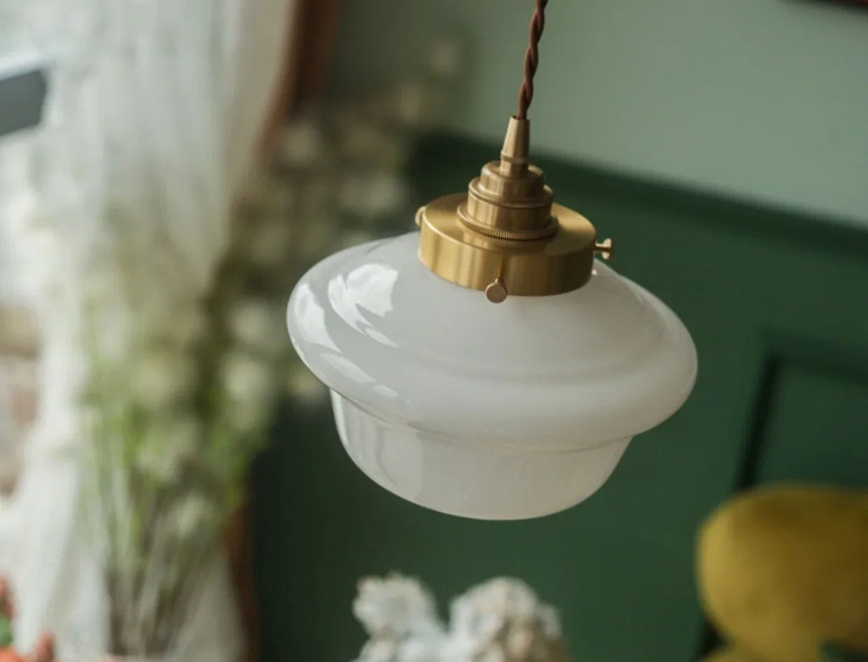 Pendente Amélie de Vidro e Dourado com Estilo Vintage