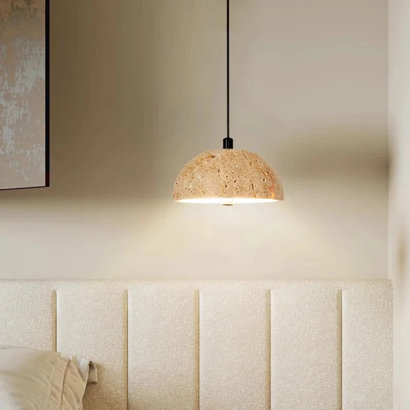 Pendente de teto Colina em pedra travertino com LED integrado