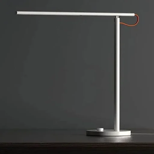 Luminária de Mesa Minimalista Branca para Leitura