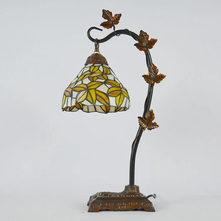 Abajur de Mesa Tiffany 8" Floral — Vitral Artesanal