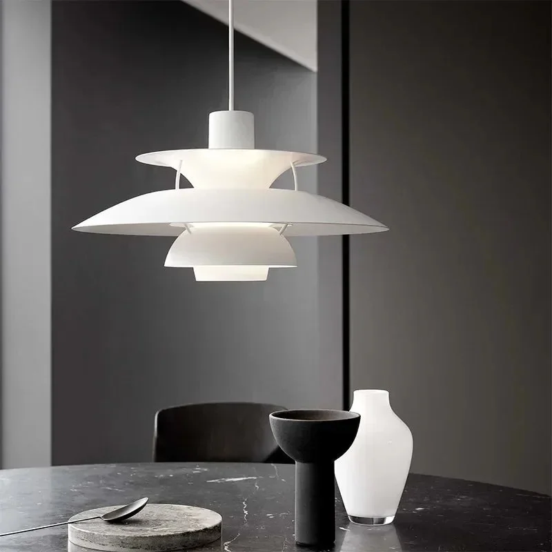 Pendente Elegância Dinamarquesa PH5 - Iluminação e Estilo para seu Lar