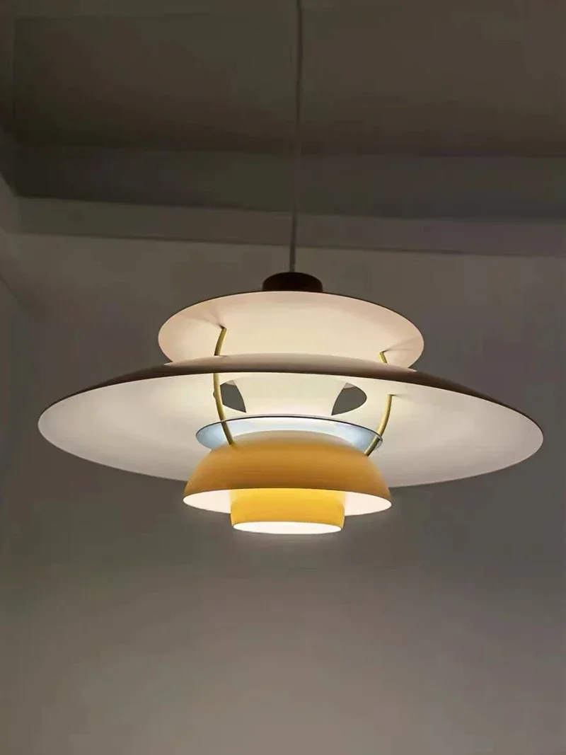 Pendente Elegância Dinamarquesa PH5 - Iluminação e Estilo para seu Lar