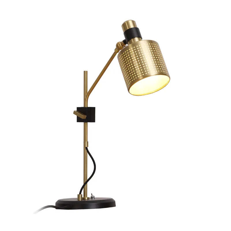 Luminária de Mesa Dourada e Preta com Design Clássico