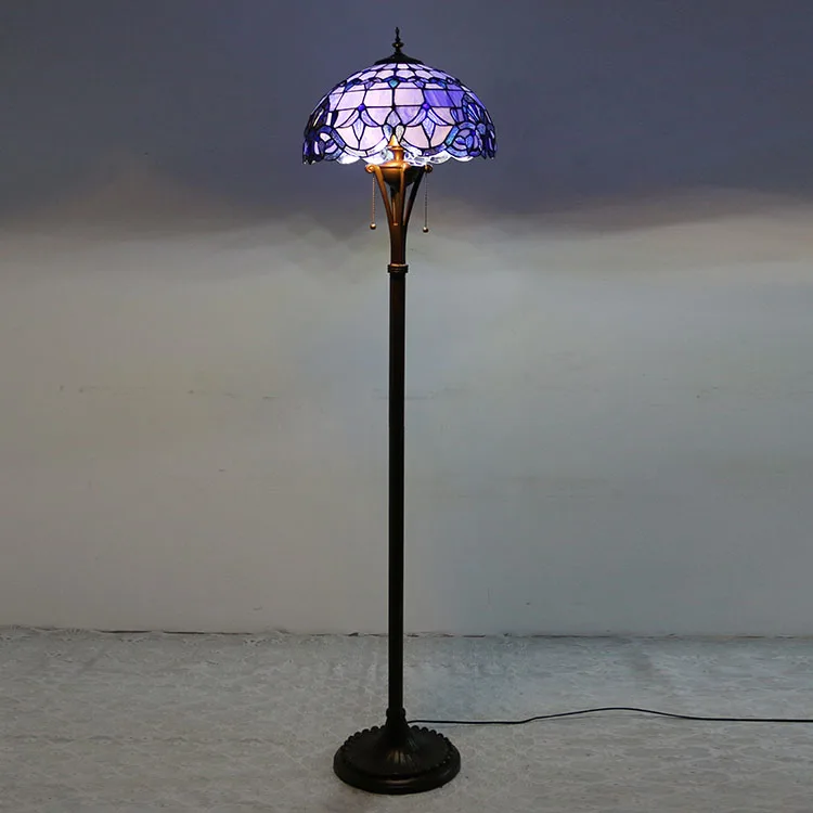 Abajur de Chão Tiffany 16" Barroco — Vitral Artesanal
