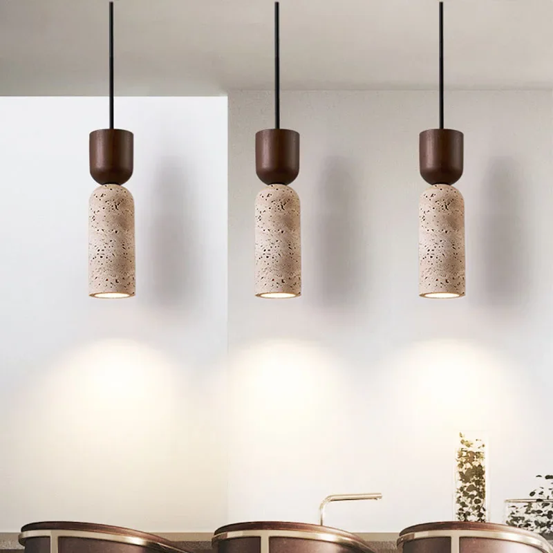 Pendente de Travertino Thalia: Elegância Natural para Sua Iluminação
