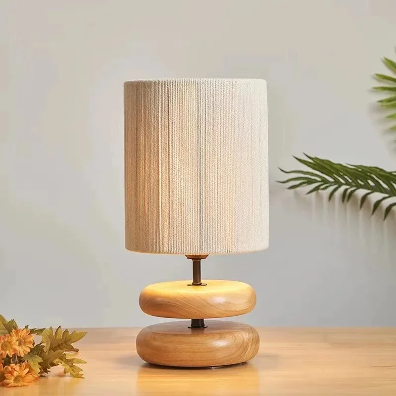 Luminária de Mesa Japonesa com Madeira Noz e Metal