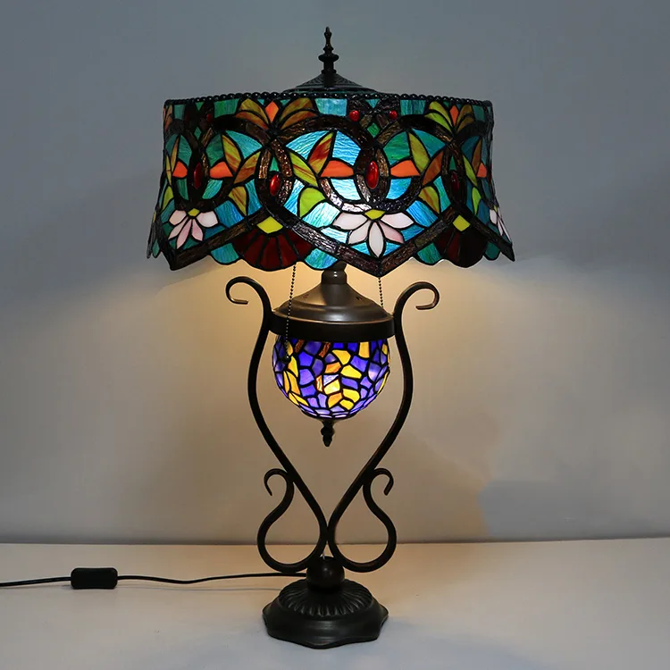 Abajur de Mesa Tiffany 18" Floral — Vitral Artesanal